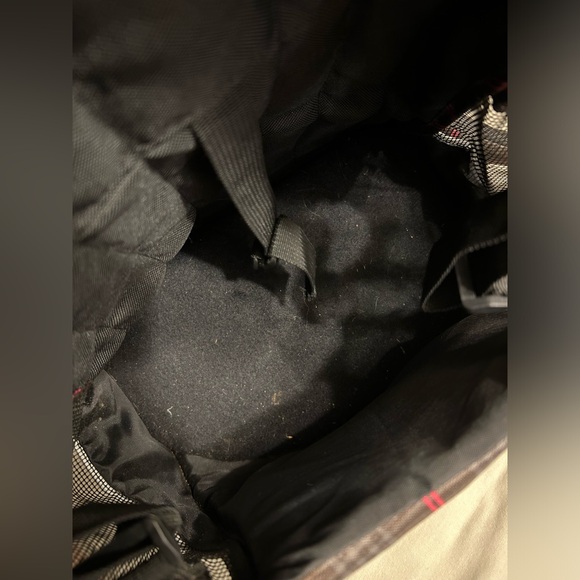 Outward Hound Front Carry Pet Pouch - Picture 8 of 9